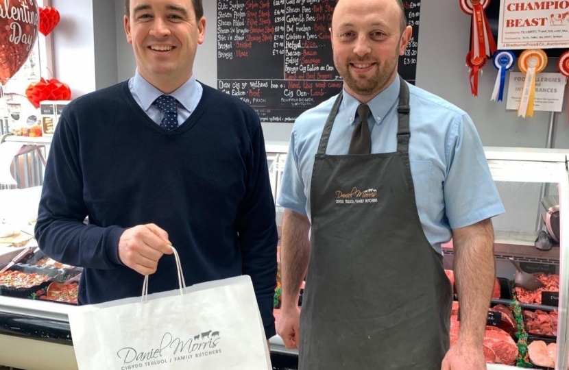 MP encourages people to support small, independent retail businesses