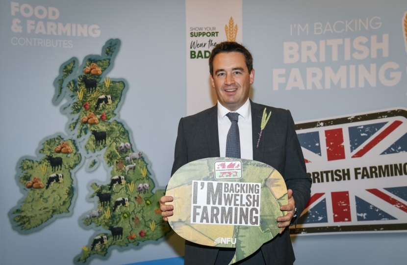 MP shows support for farmers and British food in Vale of Clwyd