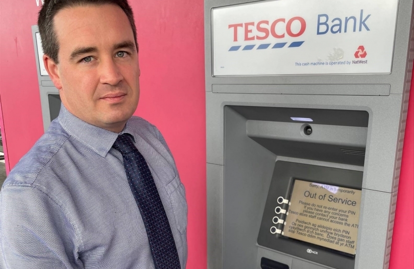 MP launches campaign to return cash points to Prestatyn High Street
