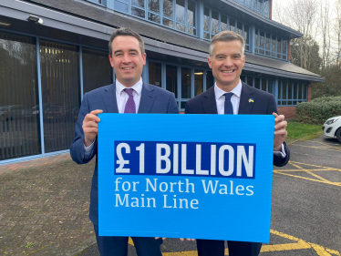 MP discusses delivery of electrification of North Wales main line with Secretary of State for Transport 